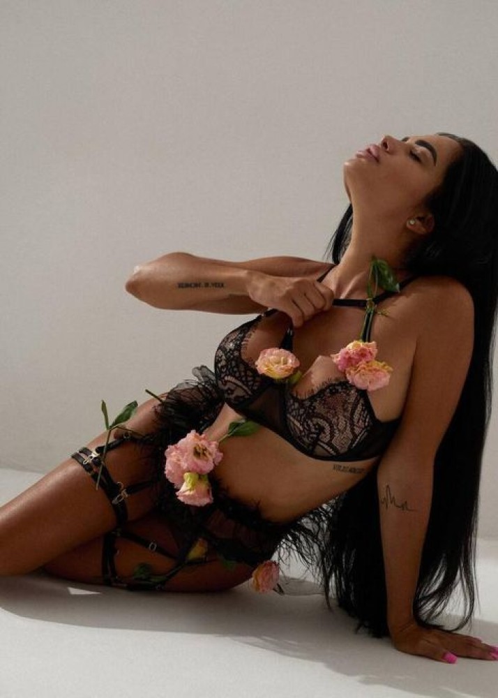 Индивидуалка Эвелина фото № 2 в городе Шарья